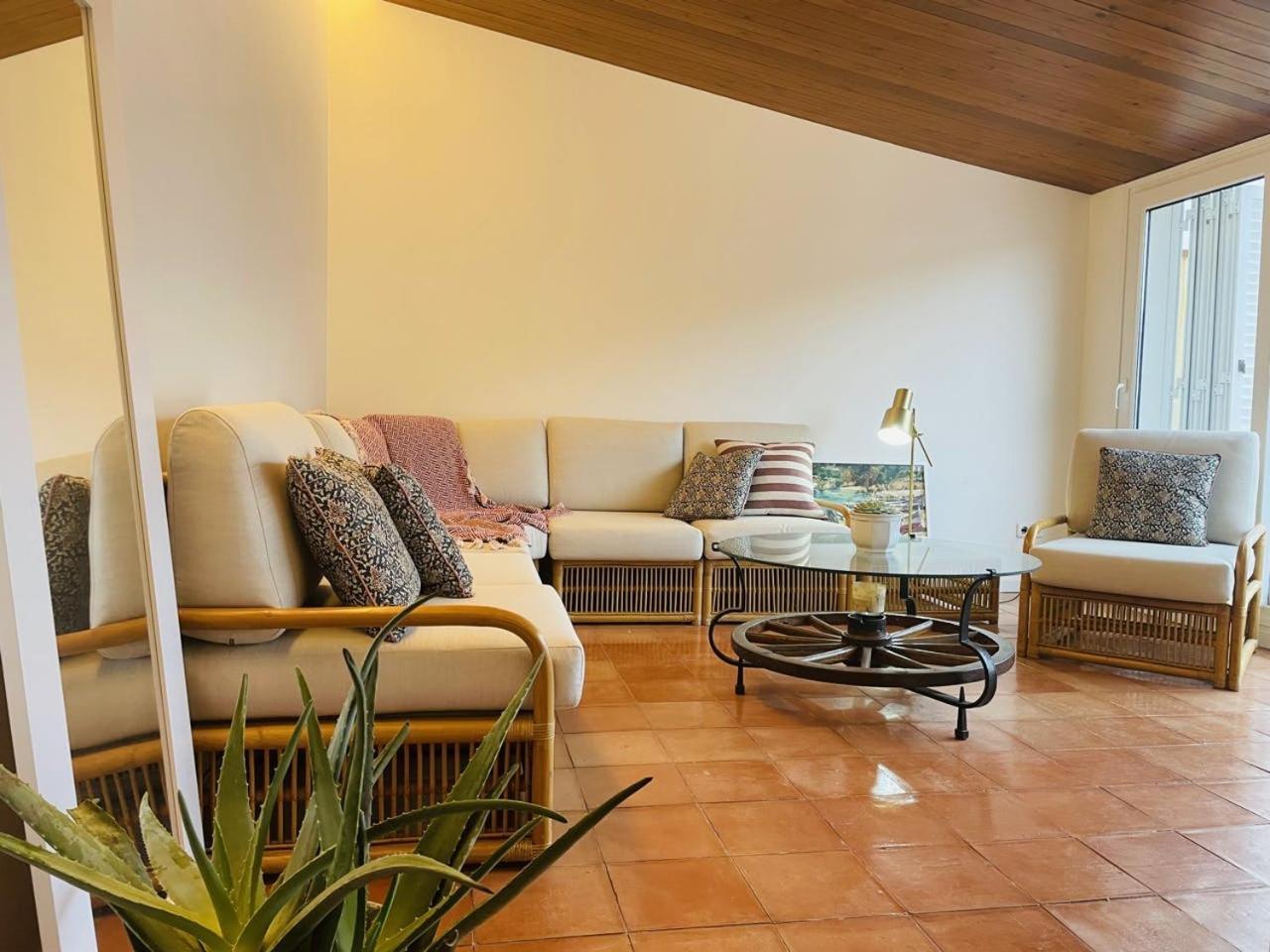 Tamariu Platja - Penthouse On Passeig Del Mar. Apartment Екстериор снимка