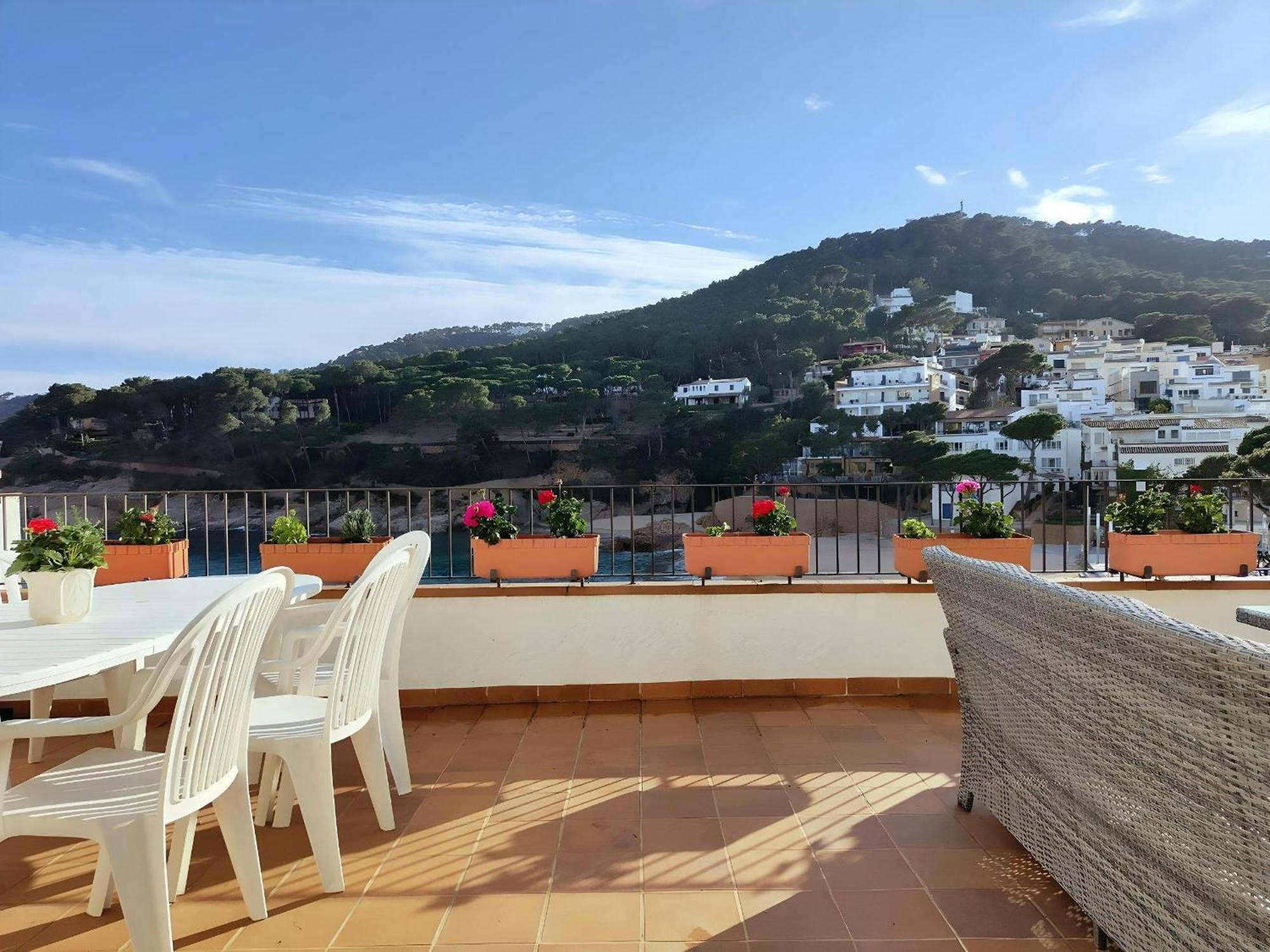 Tamariu Platja - Penthouse On Passeig Del Mar. Apartment Екстериор снимка
