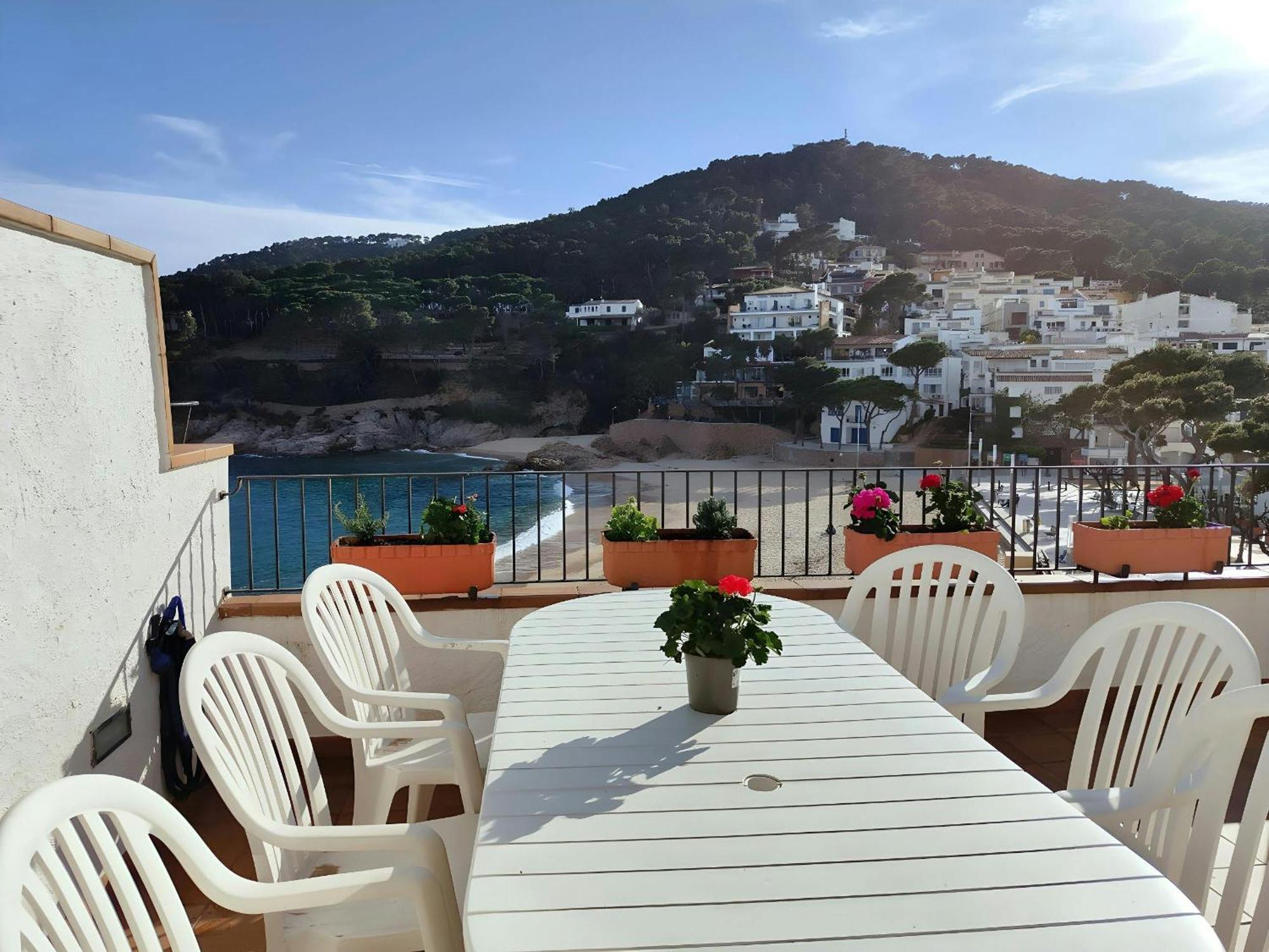 Tamariu Platja - Penthouse On Passeig Del Mar. Apartment Екстериор снимка