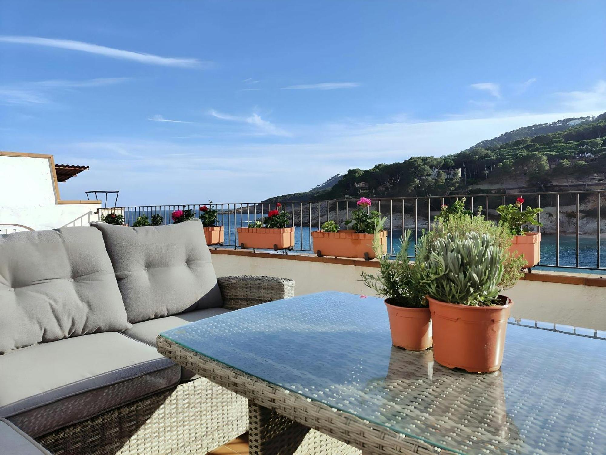 Tamariu Platja - Penthouse On Passeig Del Mar. Apartment Екстериор снимка